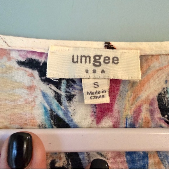 Umgee floral print romper ivory v-neck 3/4 sleeves elastic waist size small - Picture 2 of 11